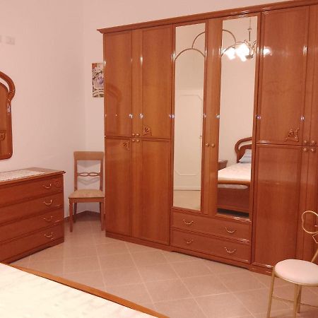 A' Ches Du' Mestr 1 Montalbano  Luaran gambar